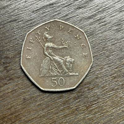 【铜匠收藏】★第135场★散币场，不寄存！！无佣金，30包邮。不满30元，支付5元运费。《接受代拍 代送NGC评级》 - 2001 英国 50便士  