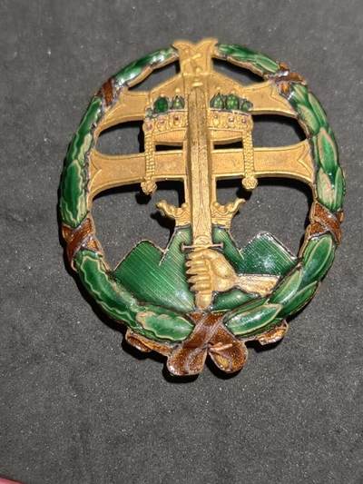 凯旋世界勋赏（第21期冬季大拍）（欢迎送拍）（对拍品有疑问请询问客服，不接受到手刀，出价默认拍品品相。请认真阅读拍卖规则！出价默认已认可！）（收到货请录制开箱视频，无视频概不处理问题。） - 匈牙利王国 军官战斗领导力证章 （1920-1944）