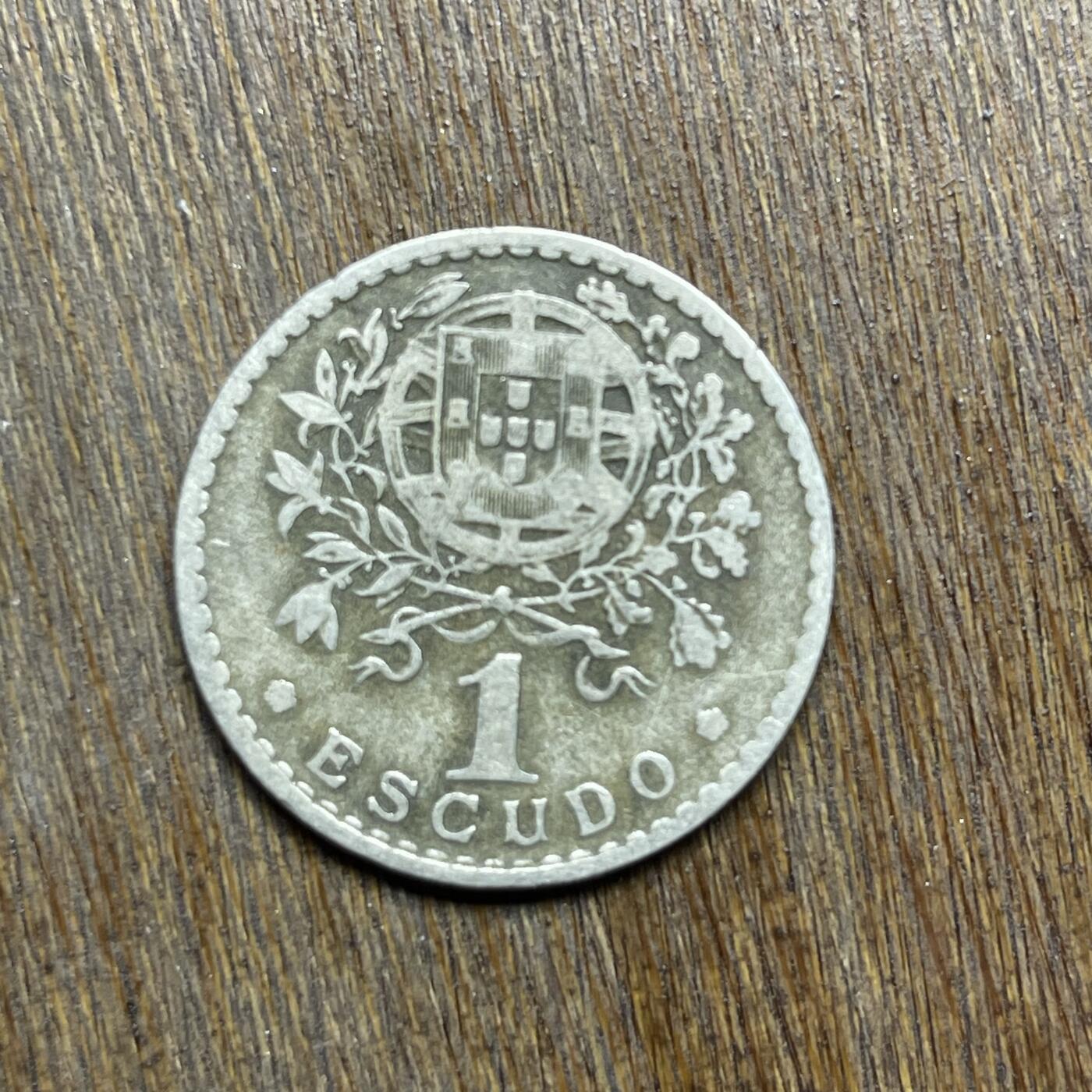 【铜匠收藏】★第137场★散币场。不寄存，30包邮。不满30元，支付5元运费。《接受代拍 代送NGC评级》 7【无寄存】1945 葡萄牙 1埃斯库多 镍币