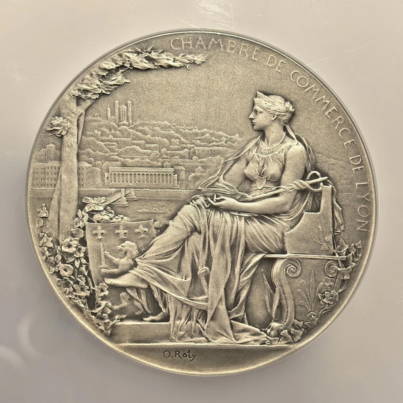 博洋堂世界钱币拍卖第156期（全场包邮） NGC MS64 O.Roty罗蒂 法国里昂商会银章，51mm，丰饶角1ARGENT，原铸，未刻字使用保存完好，高分好品相，罕见品种。