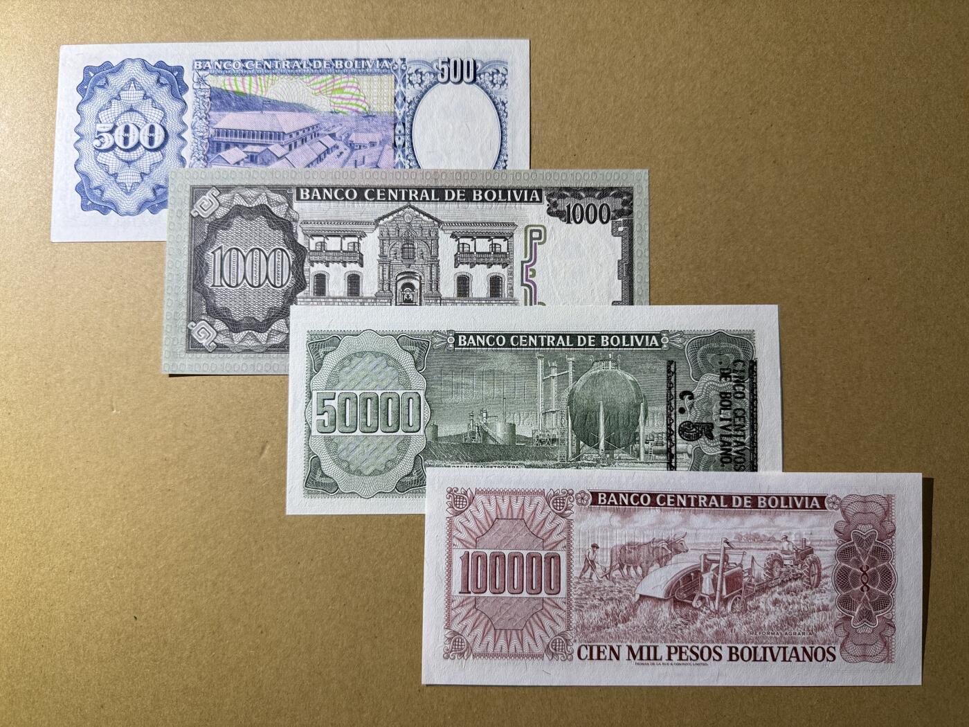 《艾美收藏》第228期-1.11周日外币精品 玻利维亚玻利瓦尔4张 UNC 80年代版本 全程无4