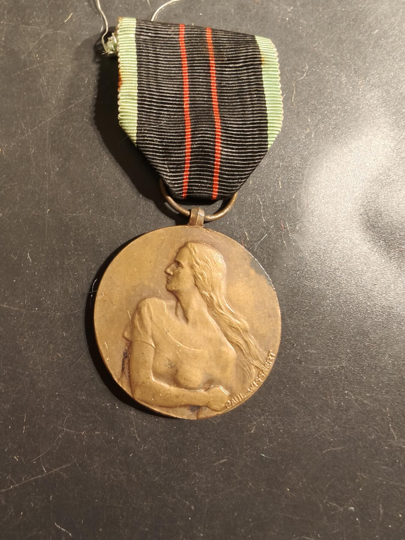 老王徽章第175期 比利时二战武装抵抗奖章