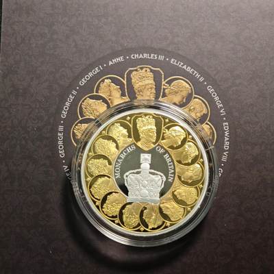 【德藏】世界币章拍卖第161期 - 2025年 纽埃英国君主局部镀金1元精制纪念银币 原盒 带证书 1盎司 999银 发行量500枚