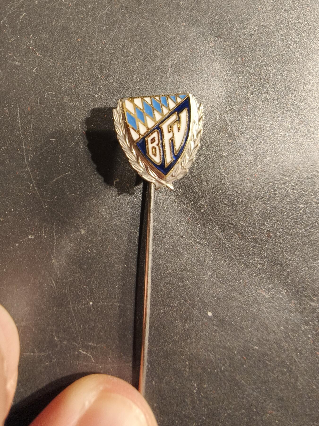 老王徽章第175期 德国巴伐利亚州足球协会针插