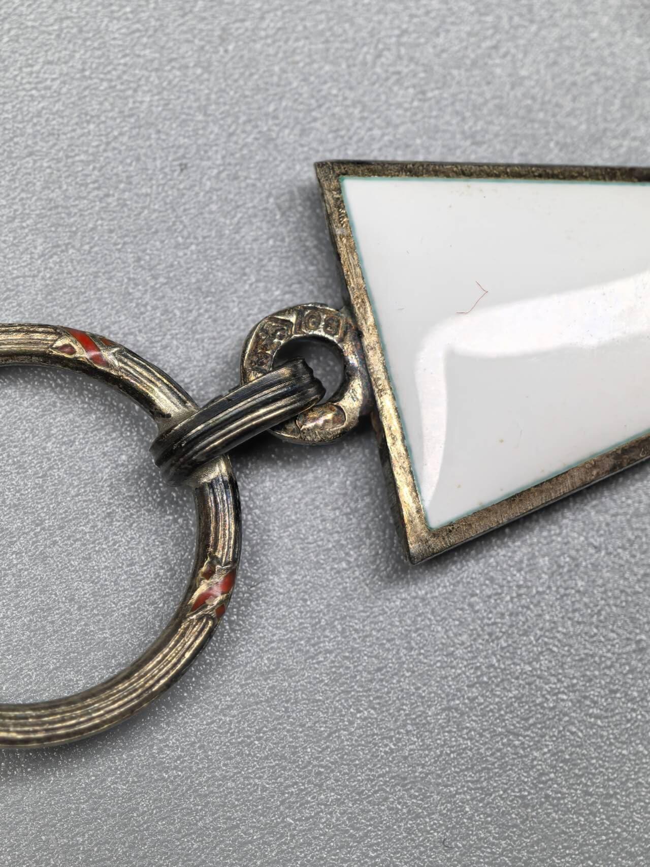 小驴勋章奖章收藏1月10日周六晚六点拍卖（珍爱和平，收藏战争，铭记历史，勿忘国耻，忠党爱国。有偿代拍，送拍规则在简介最后，参拍须阅读规则后再参拍，关系到运费包装发货时效真假辨别等关键信息，拍卖时不再发原图，看大图店主微信码在拍卖店铺介绍里）