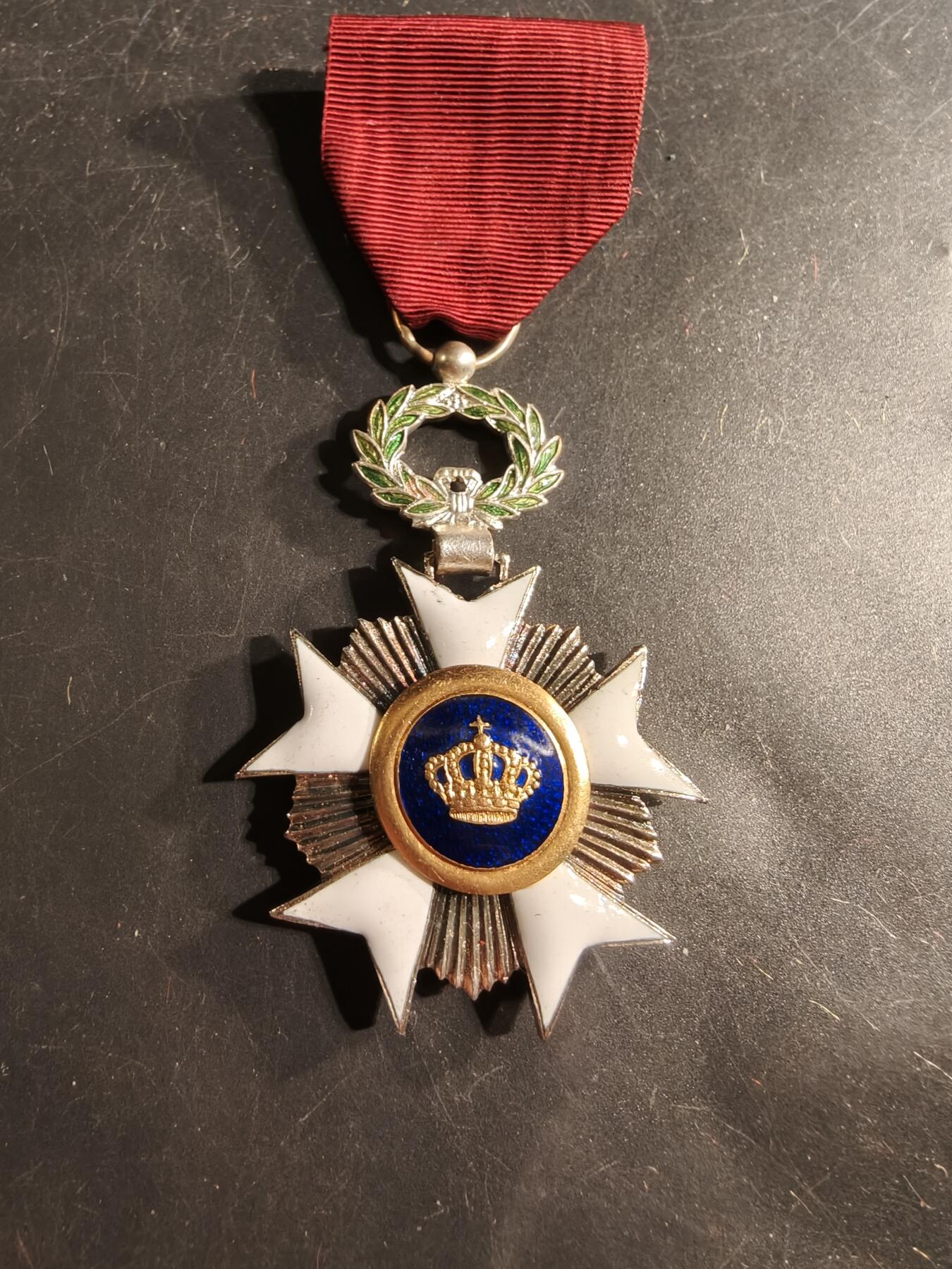 老王徽章第175期 比利时骑士级王冠勋章