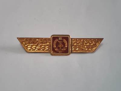 韵星假日拍卖第三十六期 -- Rimey Holidays Auction 36 - 民主德国通用二级技能证章