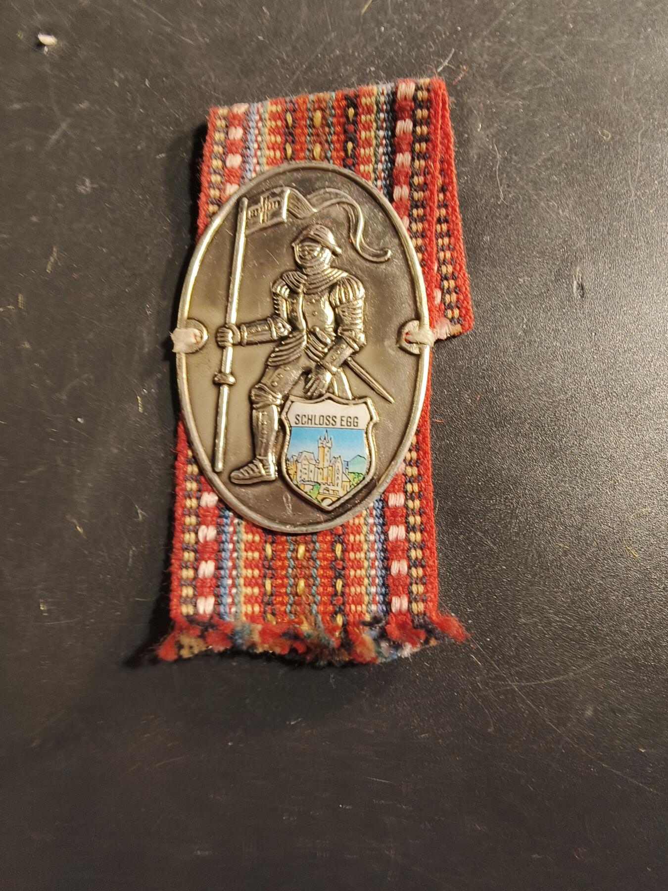 老王徽章第175期 比利时埃格城堡纪念章