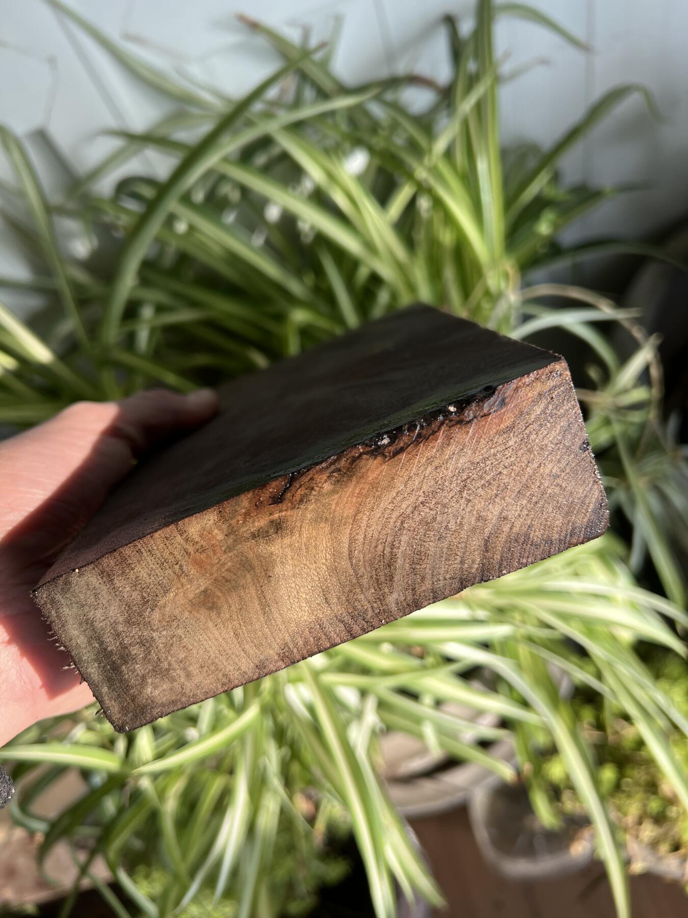 零元拍：NO10-6 金丝楠 牌子料  氧化极佳呈现出紫铜一般的颜色。满金丝 果香满满 尺寸：20/12厚3.8CM