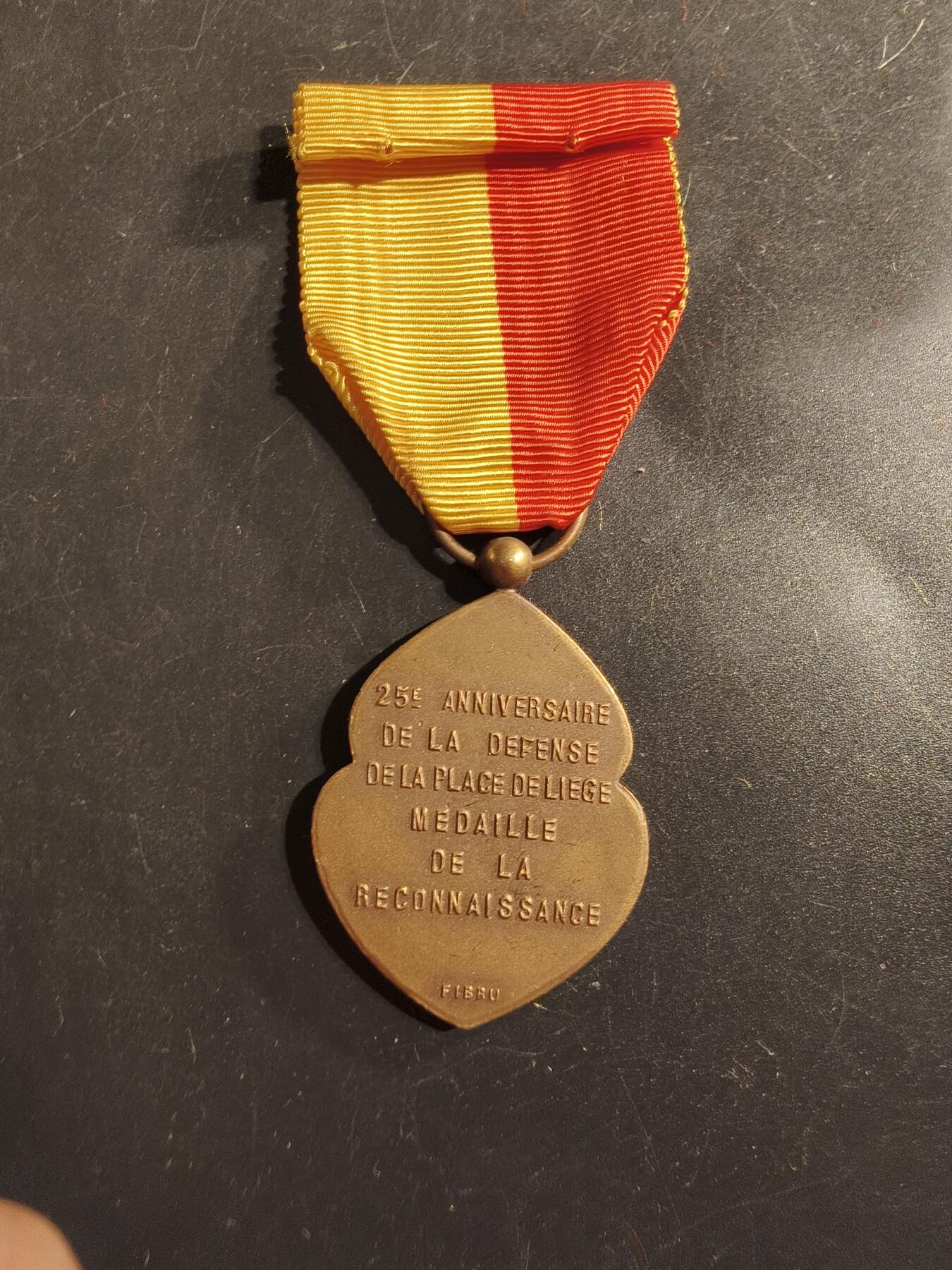老王徽章第175期 比利时一战列日战役25周年纪念章