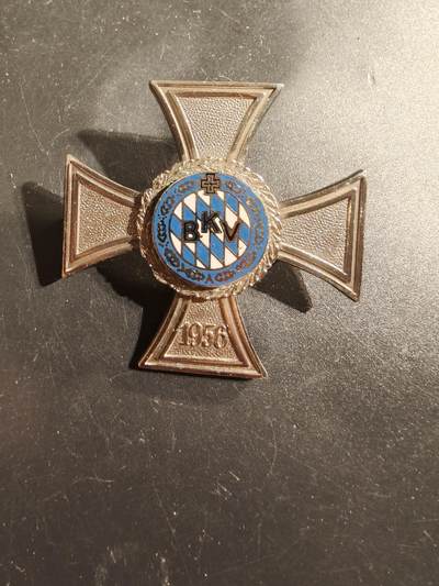 老王徽章第175期 - 德国巴伐利亚州战友和士兵协会(老兵协会)证章