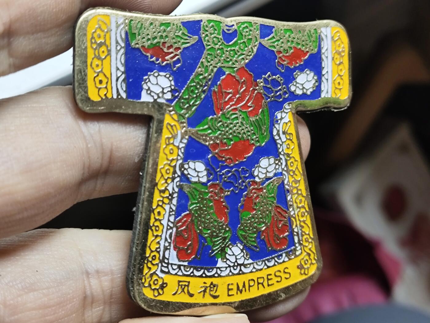 浓郁中国风景泰蓝冰箱贴 清宫凤袍