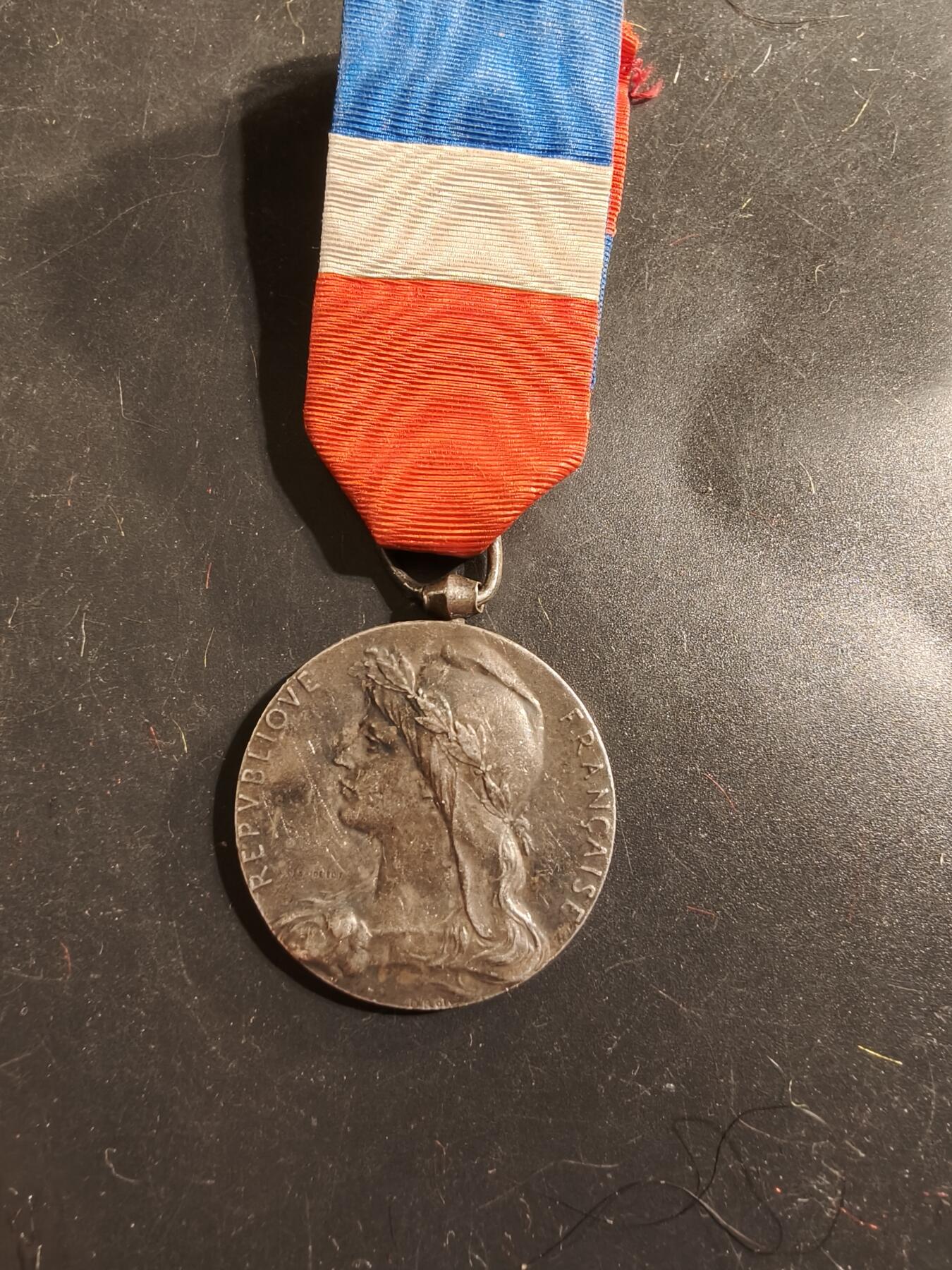 老王徽章第175期 法国银级铁路服务奖章   罗蒂版