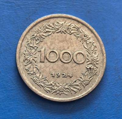 外国优质银币非洲美洲币，周六九点倒数截拍，满百包邮，持续收拍 - 奥地利1924 年 1000 先令币，正面展戴帽女性像（国家符号）+“OEsterreich”，背面饰雪绒花环 + 币值，金属币承载战后奥地利货币文化，兼具地域纹饰与历史纪念价值。