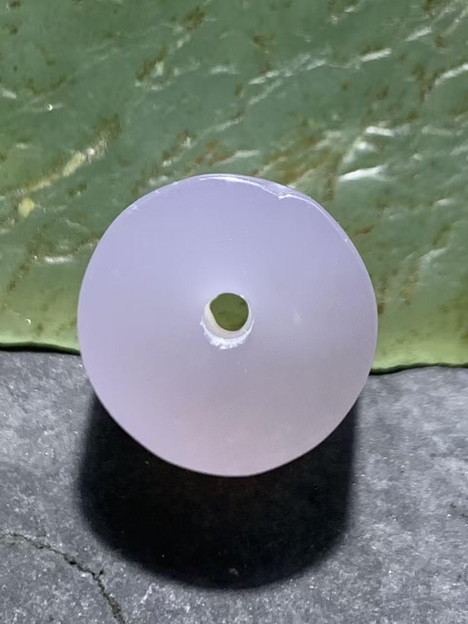 荔枝冻玛瑙老形通货随形桶珠一个，