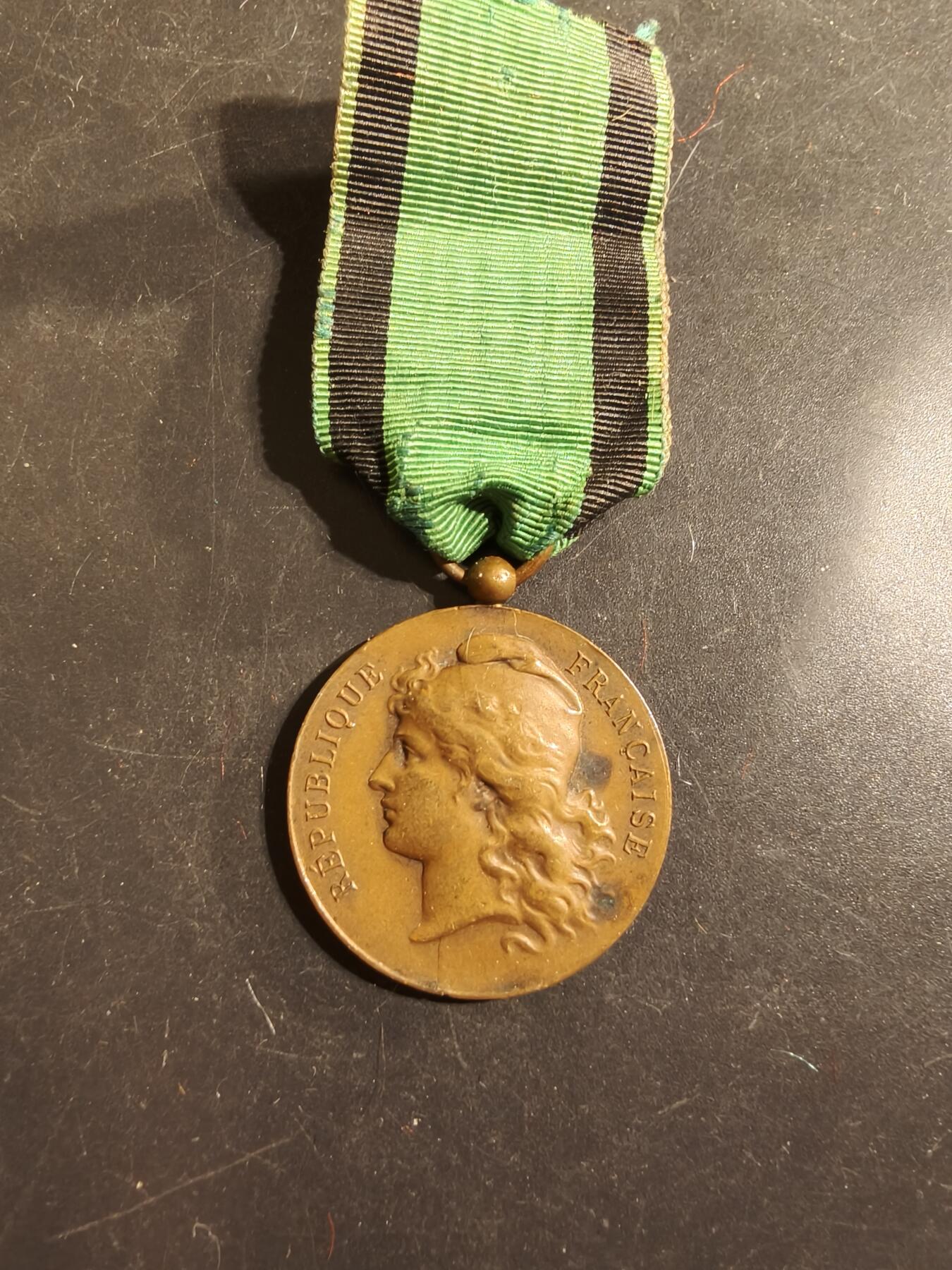 老王徽章第175期 法国国家鼓励慈善协会奖章