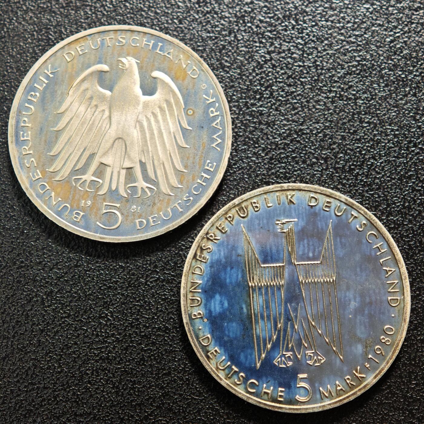 【德藏】世界币章拍卖第161期 2枚一组 1981年 德国政治家卡尔逝世150周年5马克纪念镍币 直径约：28.9mm；重约：10g 及 1980年 德国科隆大教堂竣工100周年5马克纪念镍币 直径约：28.9mm；重约：10g