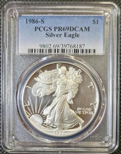 “甄选寰宇 · 臻藏岁华”新年精品场（直播拍卖）-甄臻铺-世界币章拍卖（第47期）送拍享返佣金等优惠多多 - PCGS-PF69UC 美国1986年S厂行走女神一元，早期精制