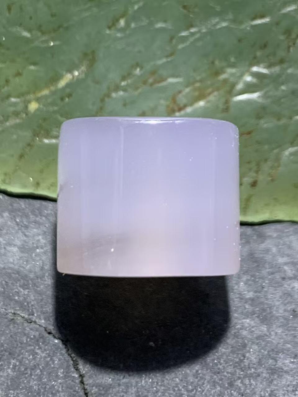 荔枝冻玛瑙老形通货随形桶珠一个，