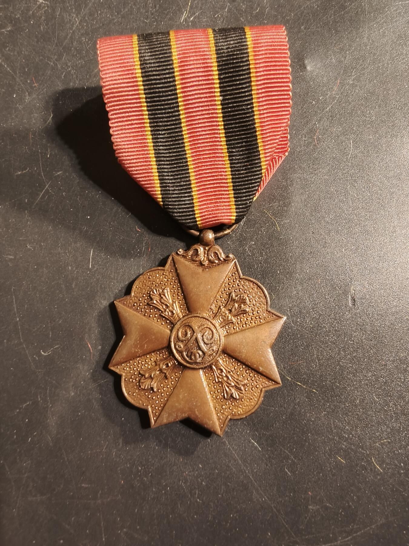 老王徽章第175期 比利时铜级民事功绩奖章