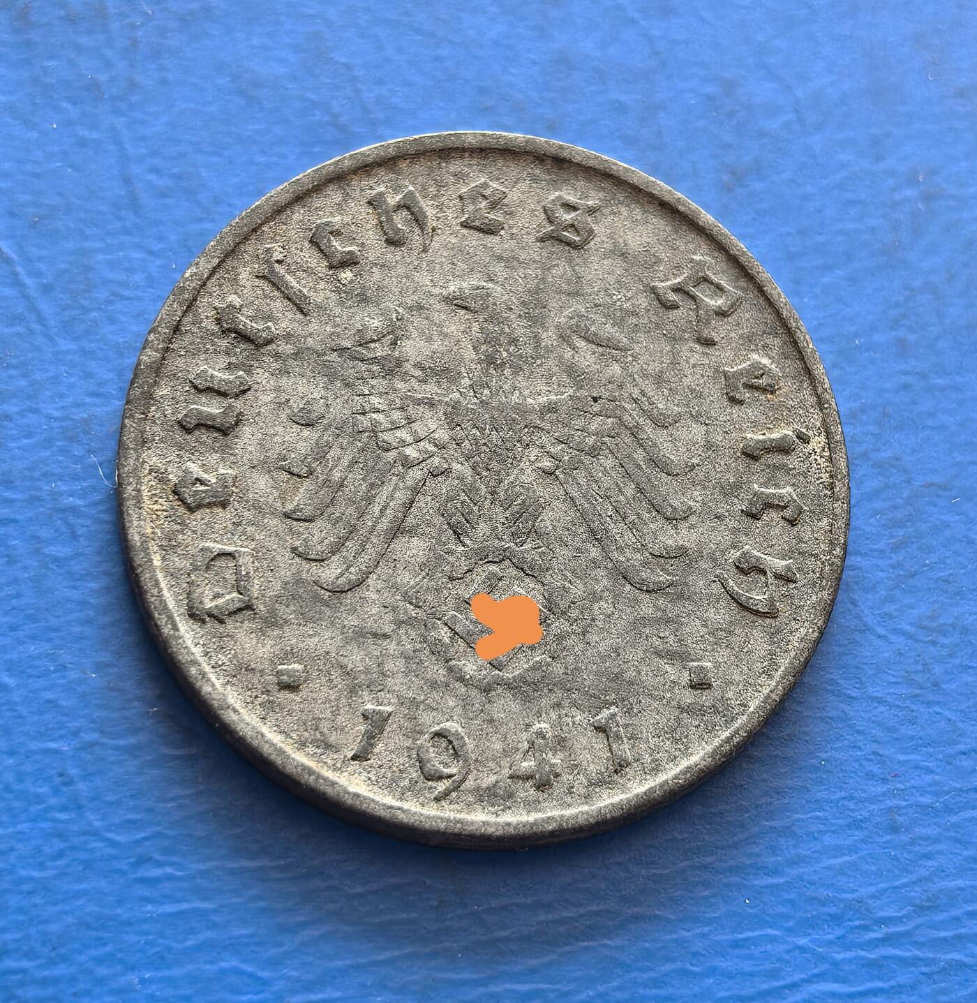 外国优质银币非洲美洲币，周六九点倒数截拍，满百包邮，持续收拍 德国1941 年 10芬尼，正面展纳粹鹰徽（政权标识）+“DEUTSCHES REICH”，背面饰橡叶 + 币值，金属币承载二战纳粹德国货币文化，具历史纪念与特殊符号收藏价值。