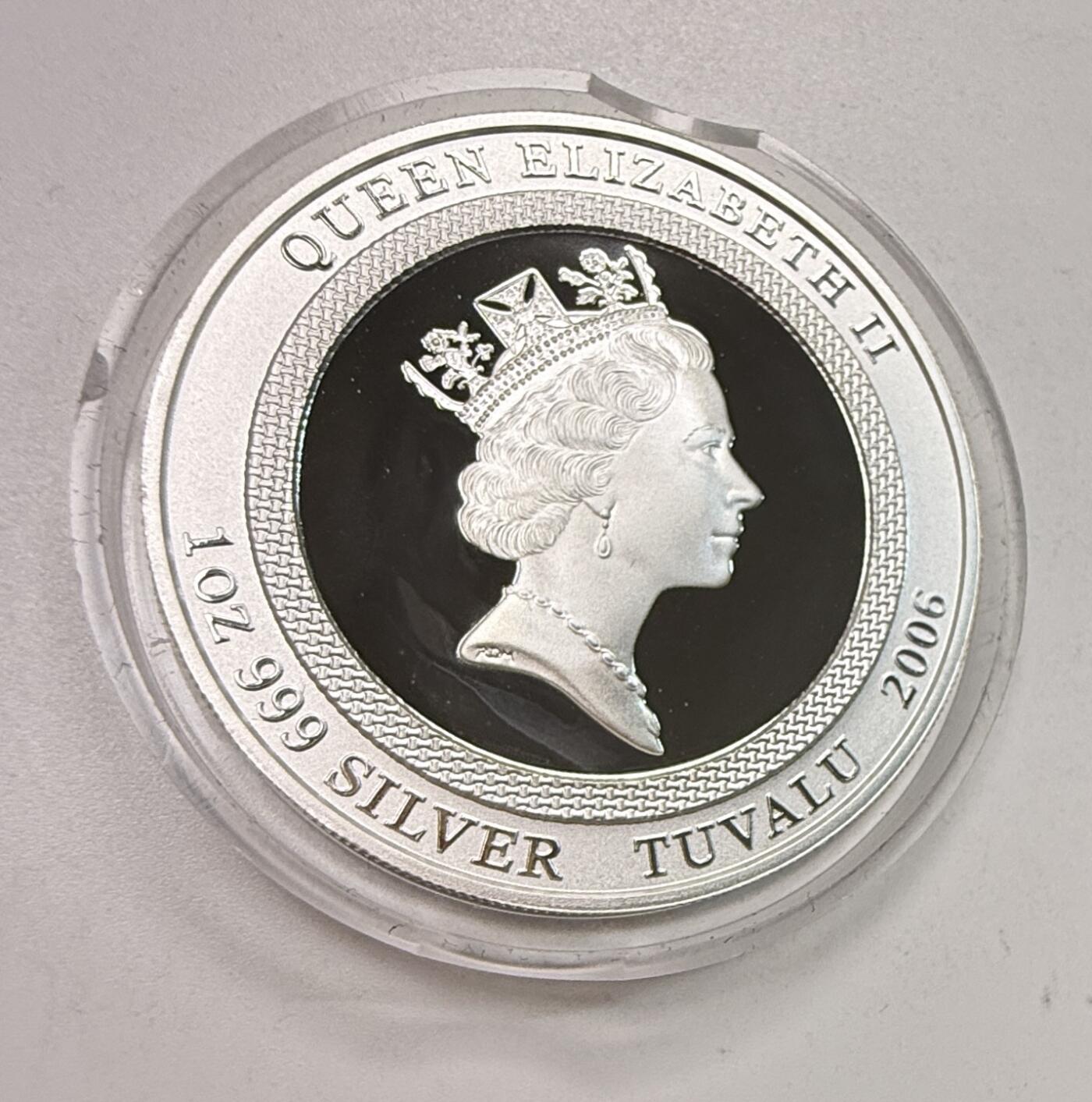 S&S Numismatic世界钱币-拍卖 第118期  图瓦卢2006年 奥特曼问世40周年 1澳元炫彩1盎司精制纪念银币 品相如图有氧化