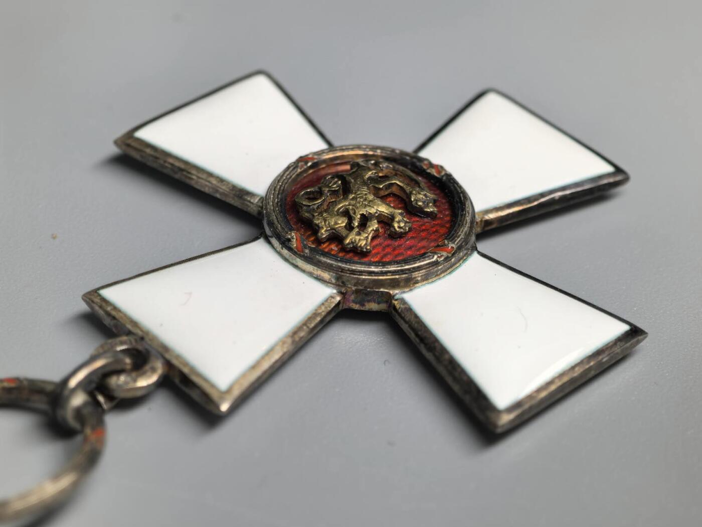 小驴勋章奖章收藏1月10日周六晚六点拍卖（珍爱和平，收藏战争，铭记历史，勿忘国耻，忠党爱国。有偿代拍，送拍规则在简介最后，参拍须阅读规则后再参拍，关系到运费包装发货时效真假辨别等关键信息，拍卖时不再发原图，看大图店主微信码在拍卖店铺介绍里）