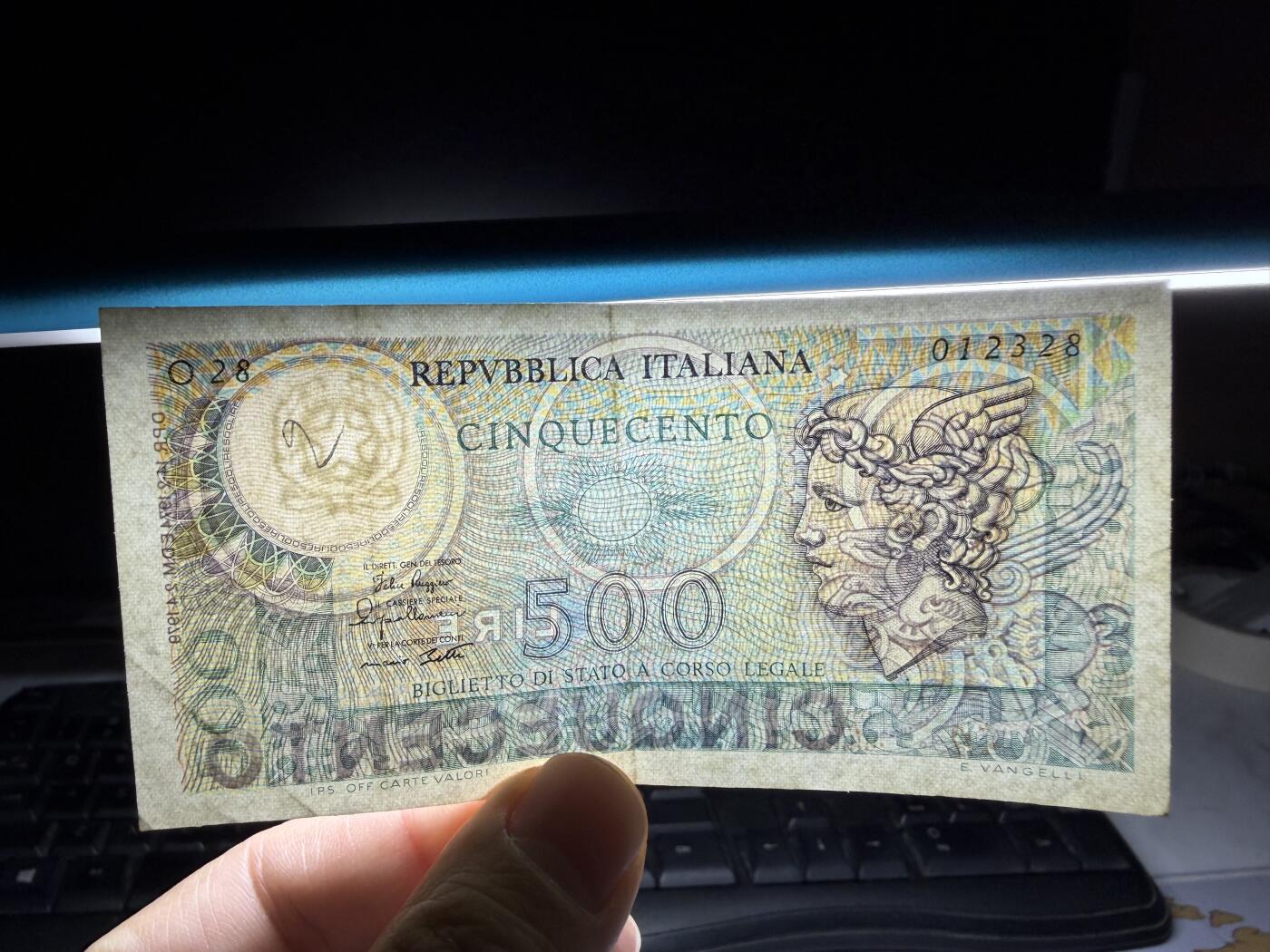 2026年集古藏今外币拍卖第一期-第3场—（总第300拍-纸币专场），本期拍完结算一次，发货时间2-3天，休息几天后继续新的一期拍卖。