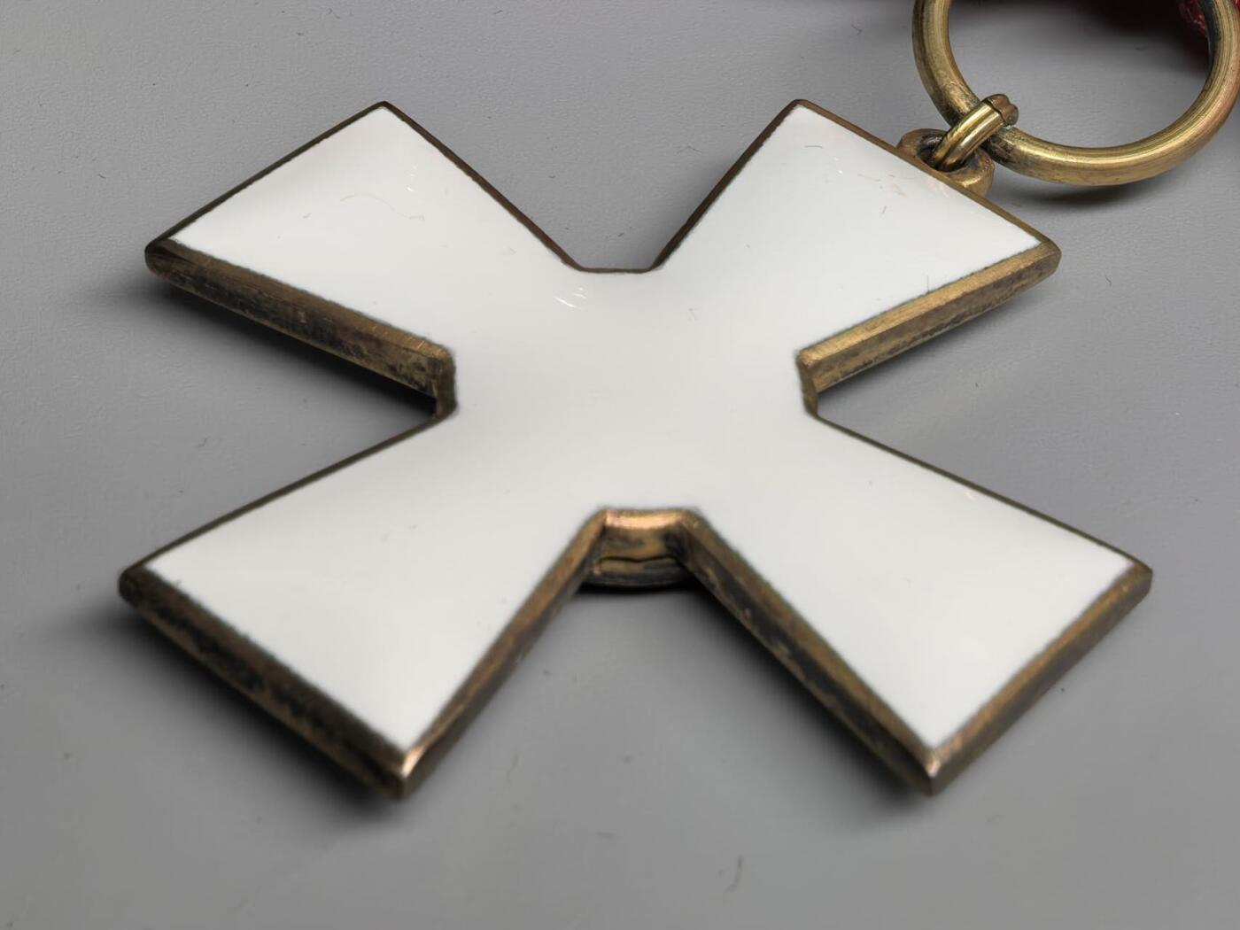 小驴勋章奖章收藏1月10日周六晚六点拍卖（珍爱和平，收藏战争，铭记历史，勿忘国耻，忠党爱国。有偿代拍，送拍规则在简介最后，参拍须阅读规则后再参拍，关系到运费包装发货时效真假辨别等关键信息，拍卖时不再发原图，看大图店主微信码在拍卖店铺介绍里）