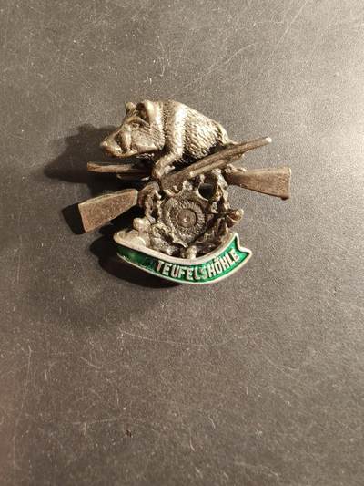 老王徽章第175期 - 德国法兰克福波滕施泰因射击协会证章