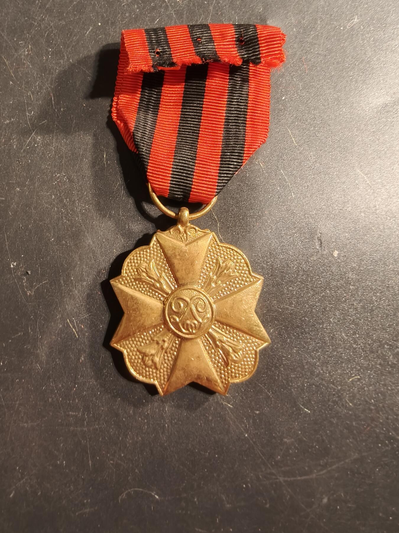 老王徽章第175期 比利时金级民事功绩奖章