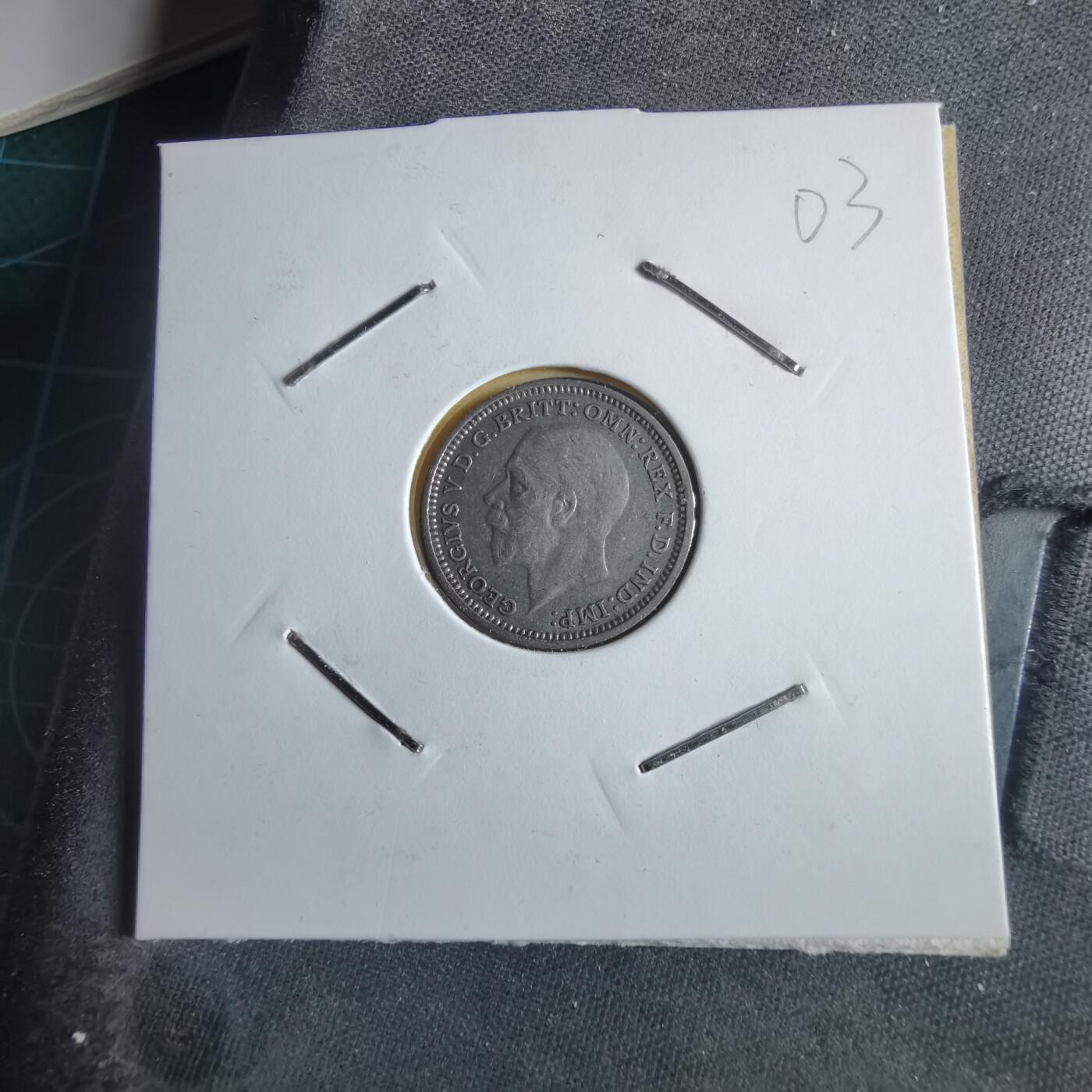 沼泽如烟--第955场 英国1935年3便士银币