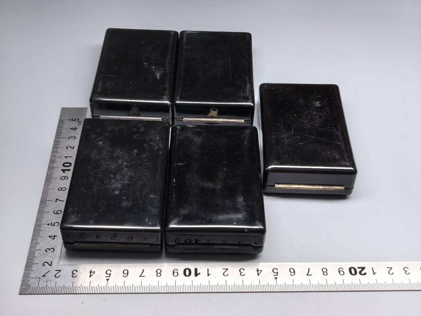 小驴勋章奖章收藏1月10日周六晚六点拍卖（珍爱和平，收藏战争，铭记历史，勿忘国耻，忠党爱国。有偿代拍，送拍规则在简介最后，参拍须阅读规则后再参拍，关系到运费包装发货时效真假辨别等关键信息，拍卖时不再发原图，看大图店主微信码在拍卖店铺介绍里）