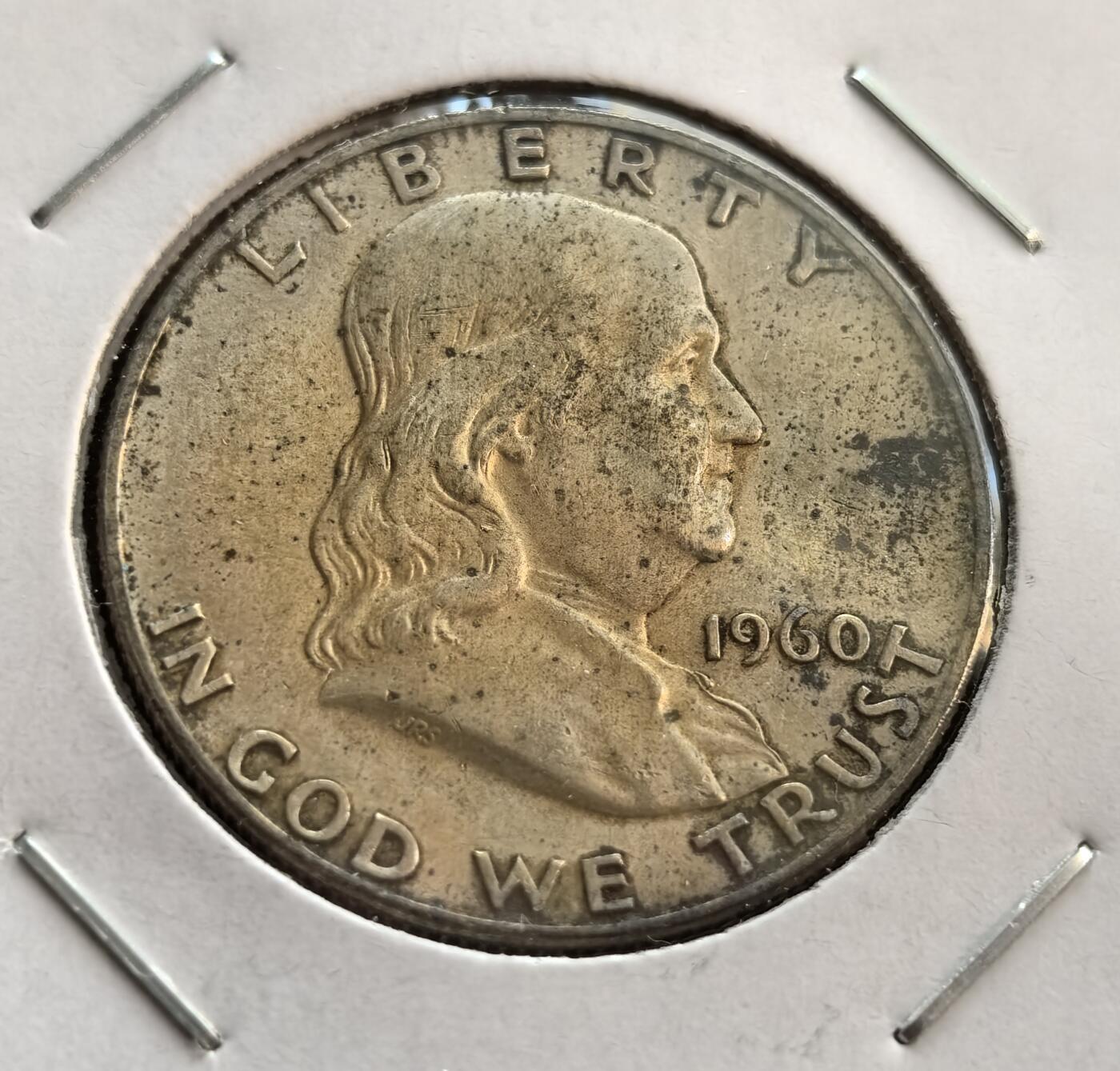 外国优质银币非洲美洲币，周六九点倒数截拍，满百包邮，持续收拍 美国1960 年富兰克林半元银币D版，正面是富兰克林头像配 “自由” 字样，背面是独立钟 + 小鹰饰，带 “合众为一” 格言，版式独特、是经典纪念币，收藏辨识度高。