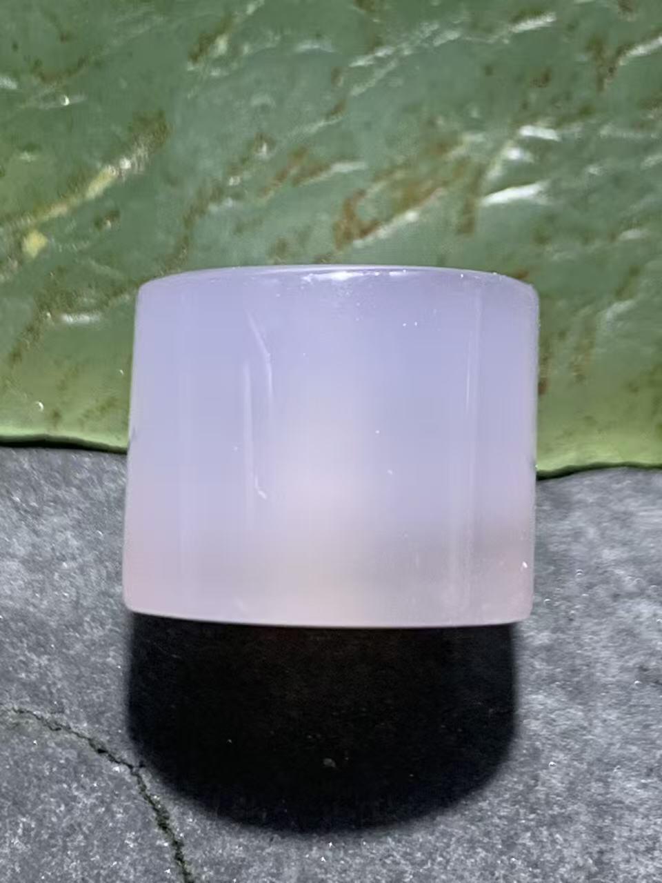 荔枝冻玛瑙老形通货随形桶珠一个，