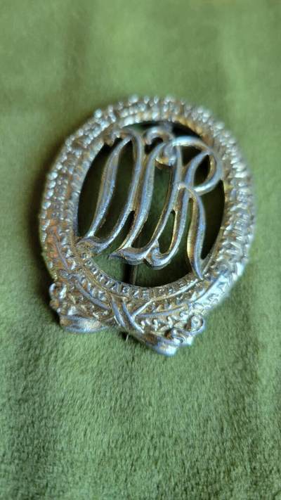 嘉宝良覃世界勋赏第22期拍卖 - 东德银级体能奖章