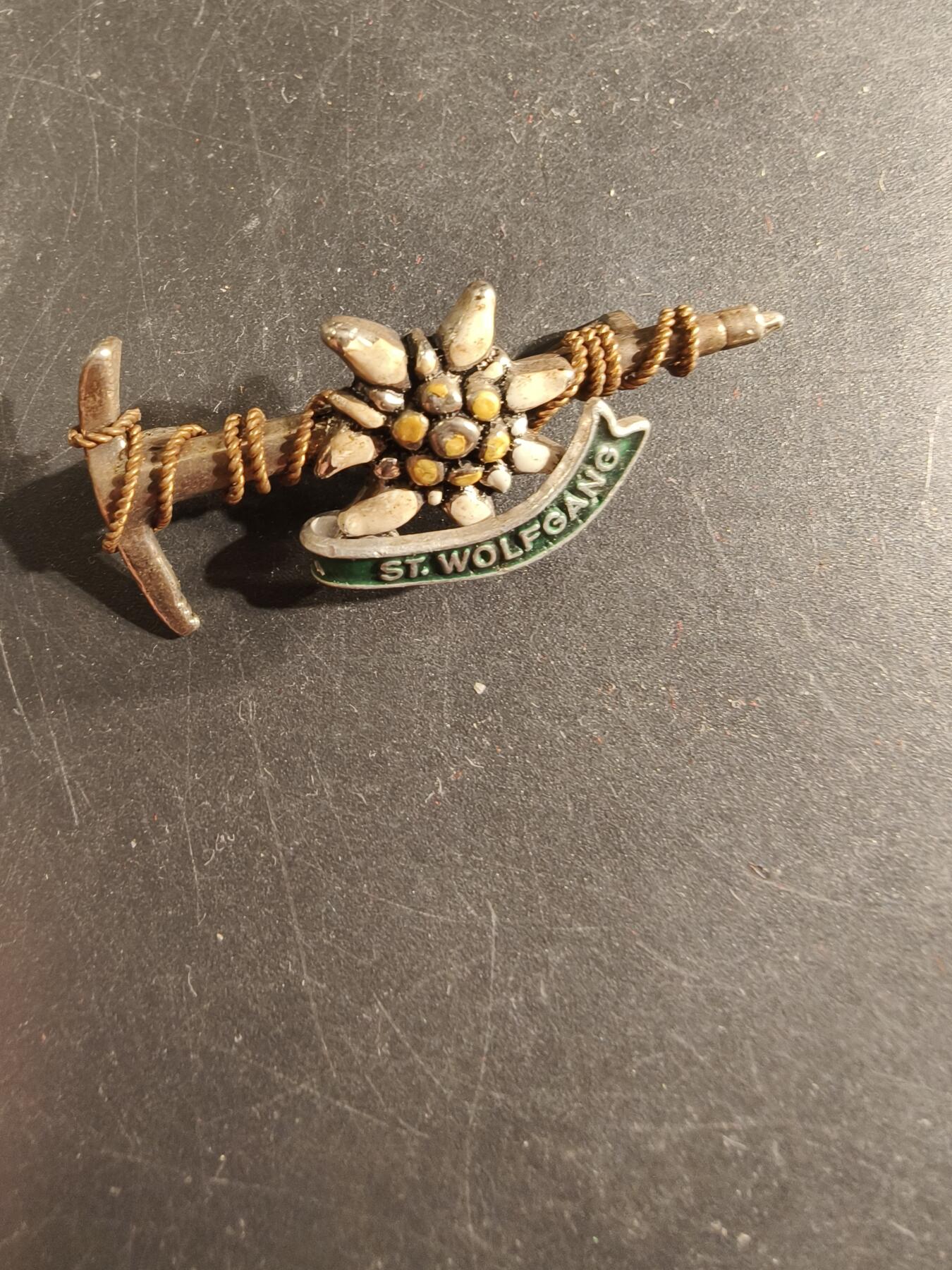 老王徽章第175期 德三山地师老兵协会证章