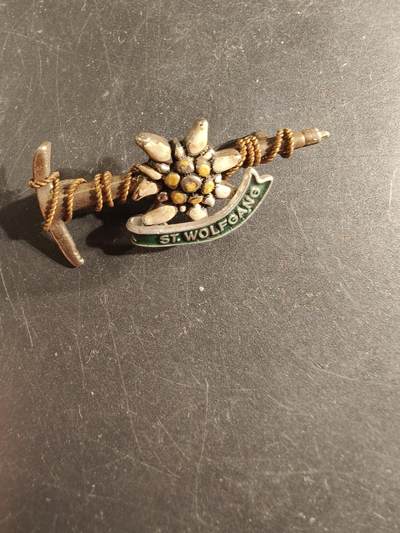 老王徽章第175期 - 德三山地师老兵协会证章