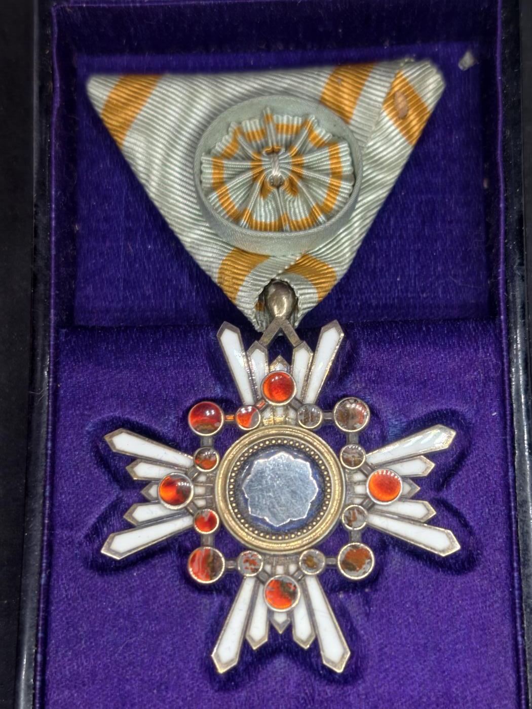 凯旋世界勋赏（第21期冬季大拍）（欢迎送拍）（对拍品有疑问请询问客服，不接受到手刀，出价默认拍品品相。请认真阅读拍卖规则！出价默认已认可！）（收到货请录制开箱视频，无视频概不处理问题。）