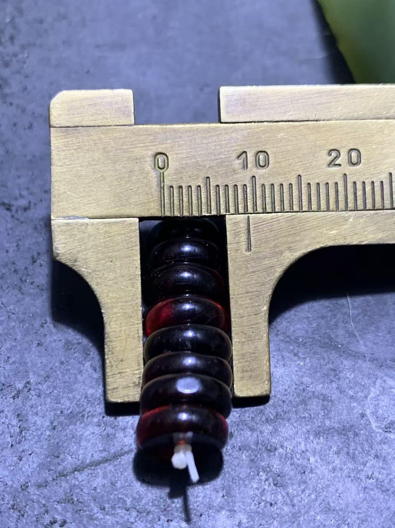 乌克兰血珀隔片一组，