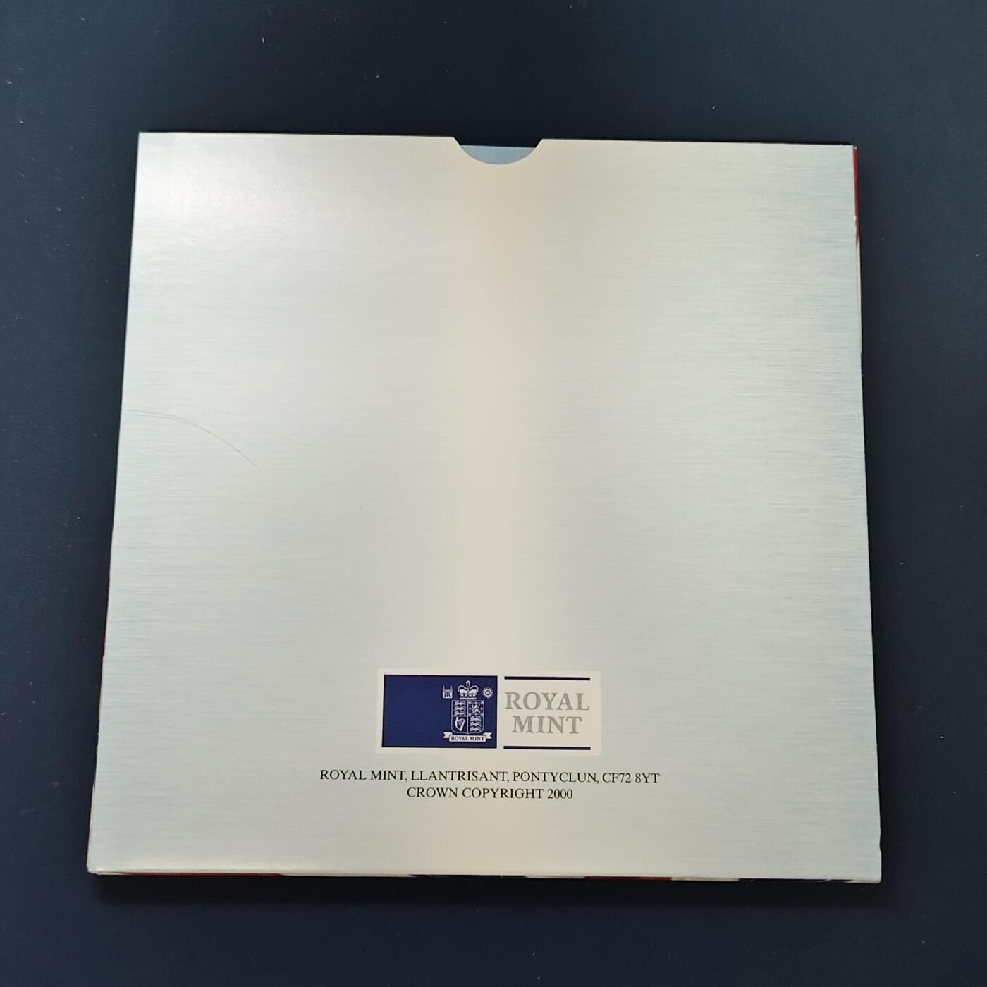 【全场包邮】纯粹捡漏拍492场【封装套币专场】-注意佣金 英国2000年官方封装套币-含2镑机械时代+1镑威尔士红龙+50便士公共阅读+流通套币