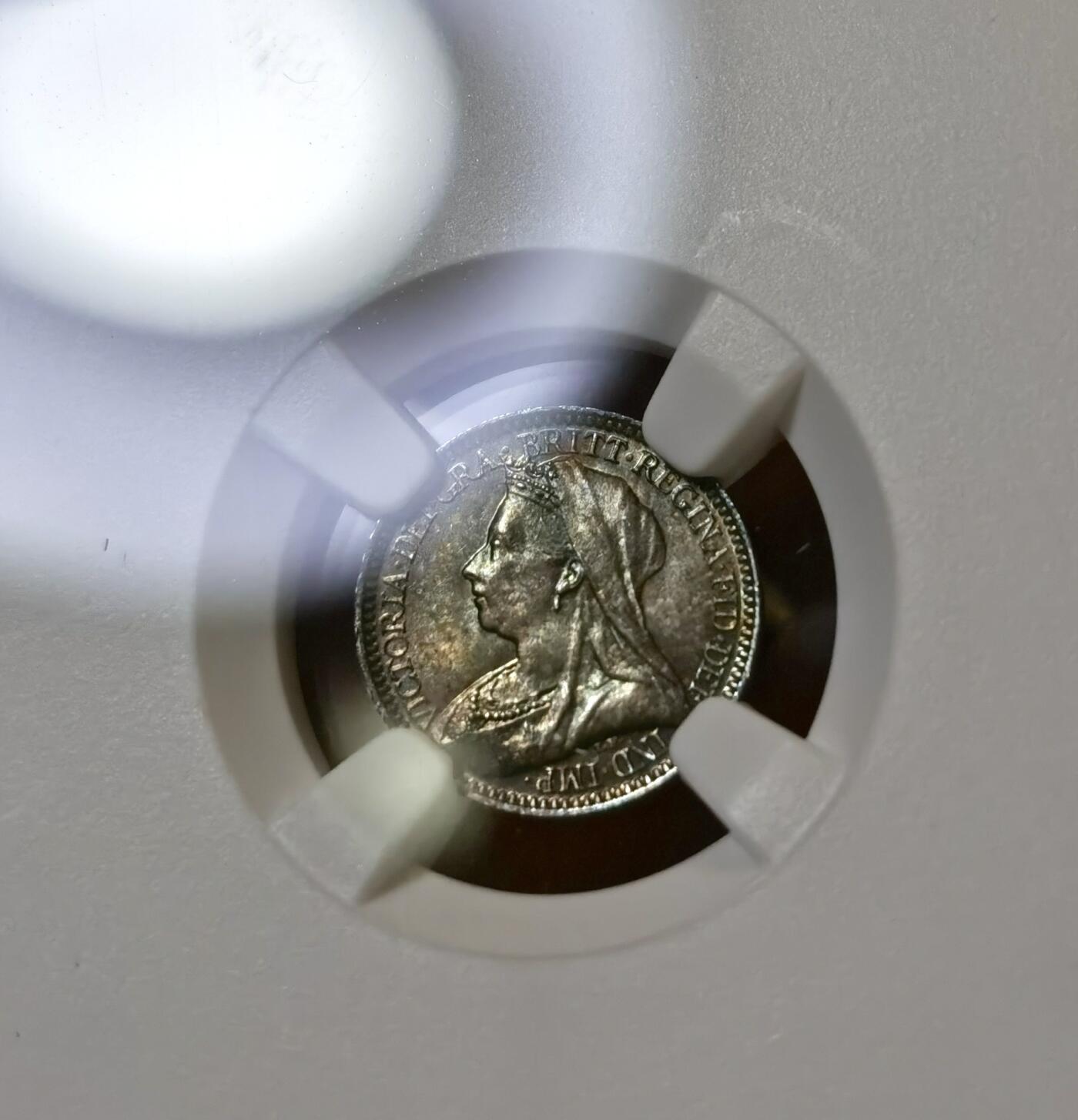 “甄选寰宇 · 臻藏岁华”新年精品场（直播拍卖）-甄臻铺-世界币章拍卖（第47期）送拍享返佣金等优惠多多