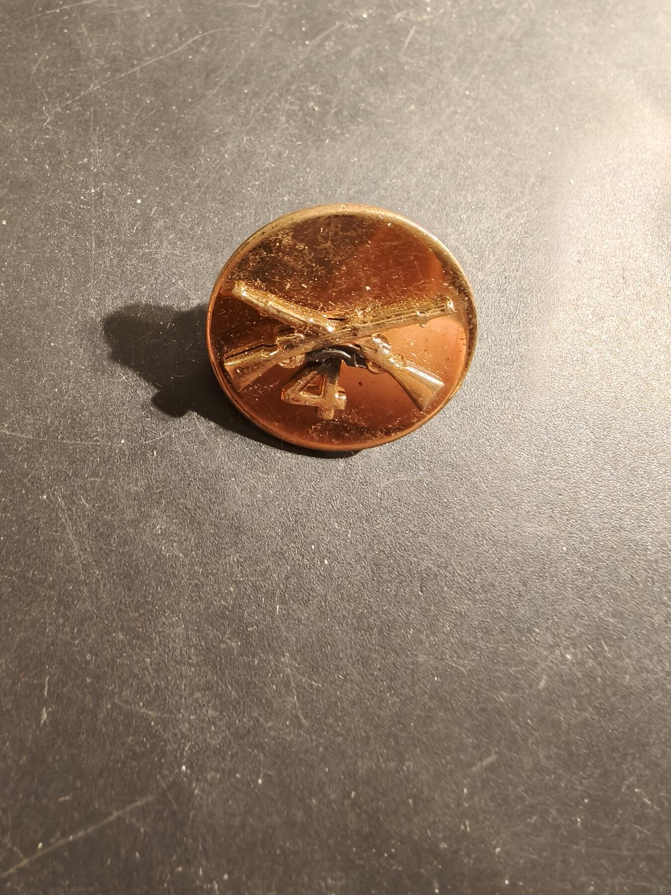 老王徽章第175期 美国第4步兵团领章    轮转版本