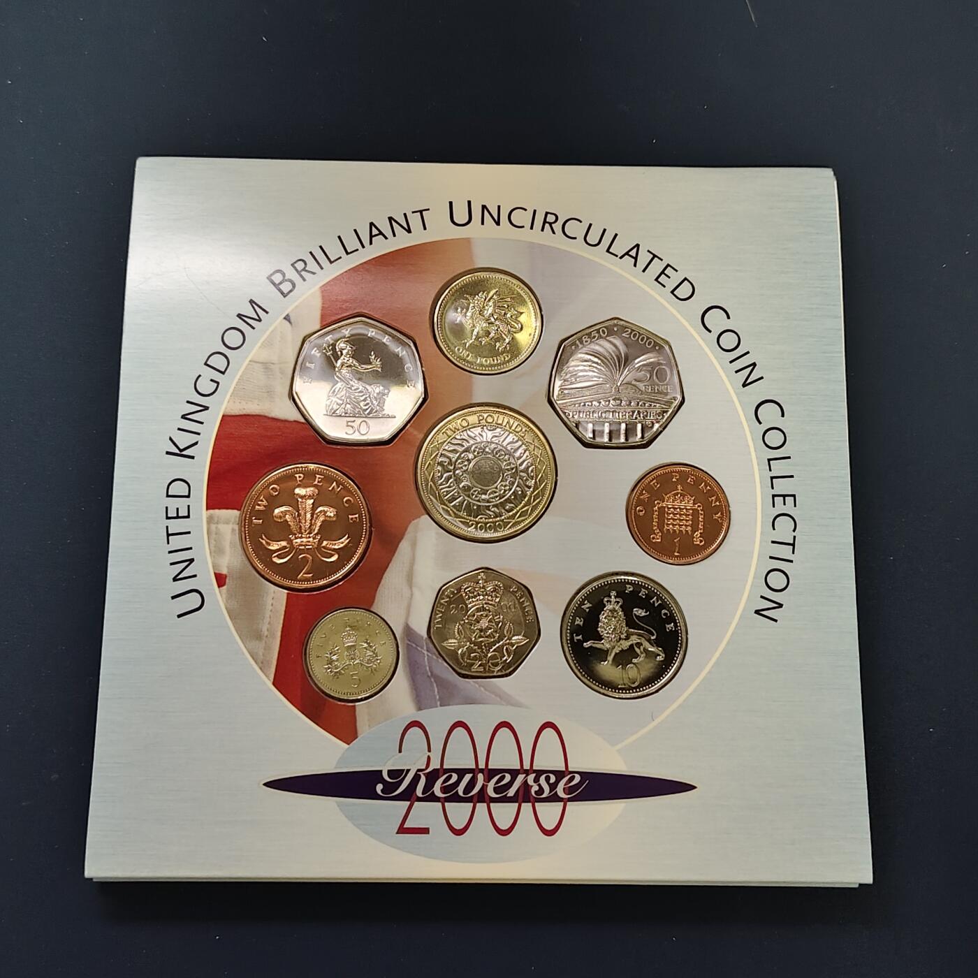 【全场包邮】纯粹捡漏拍492场【封装套币专场】-注意佣金 英国2000年官方封装套币-含2镑机械时代+1镑威尔士红龙+50便士公共阅读+流通套币