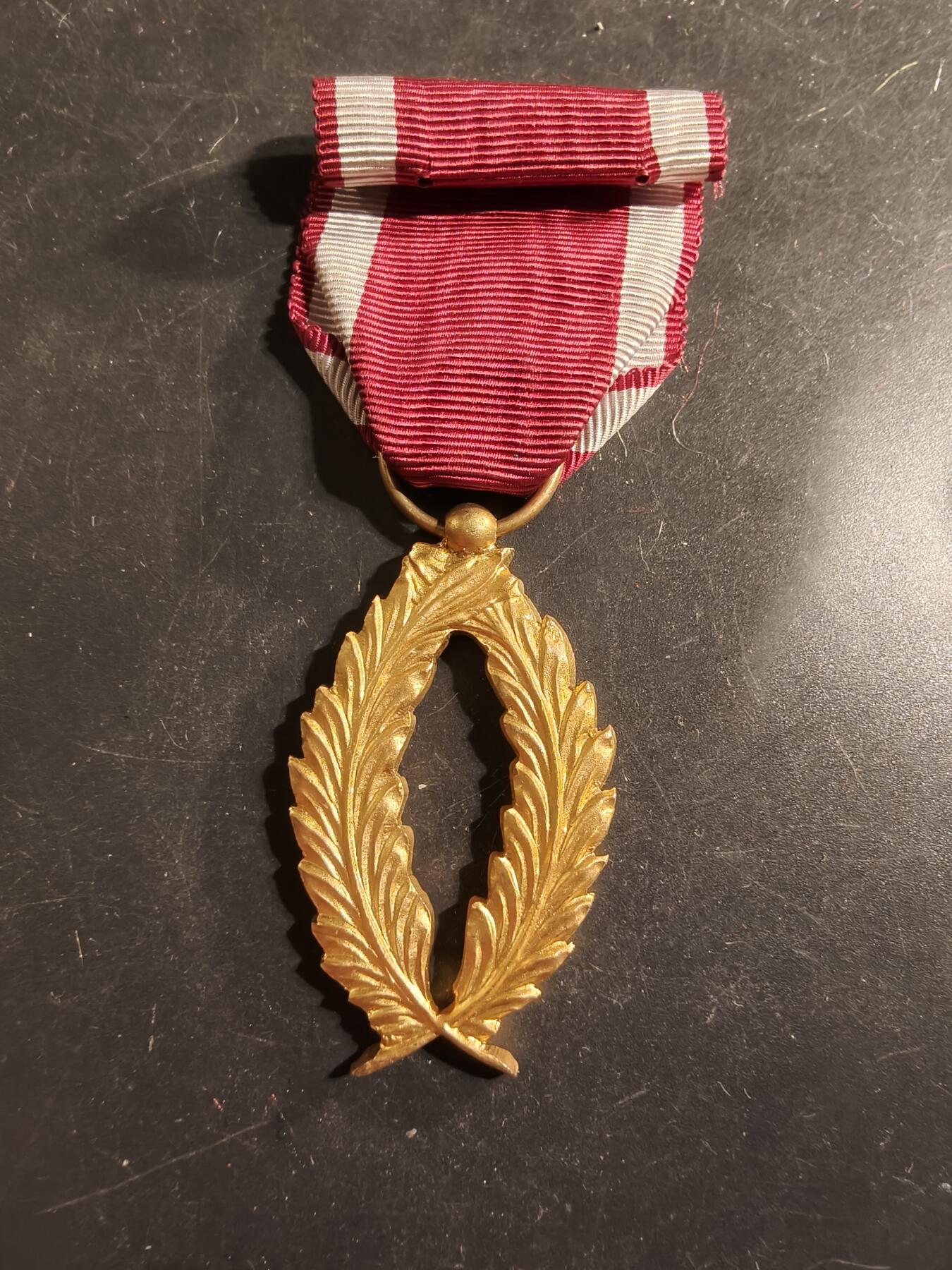 老王徽章第175期 比利时金级棕榈叶奖章