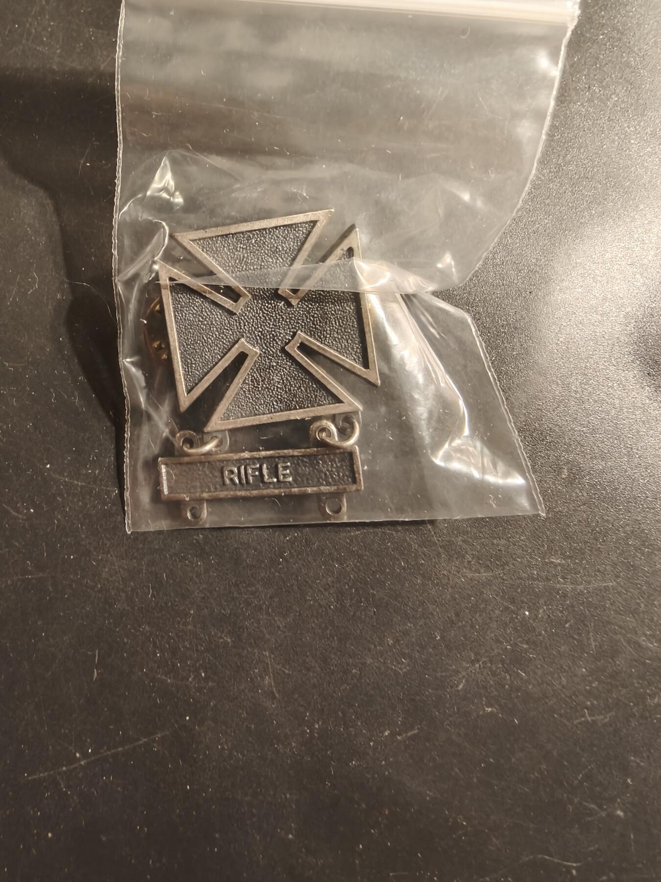 老王徽章第175期 美国陆军射手技能章    步枪勋条