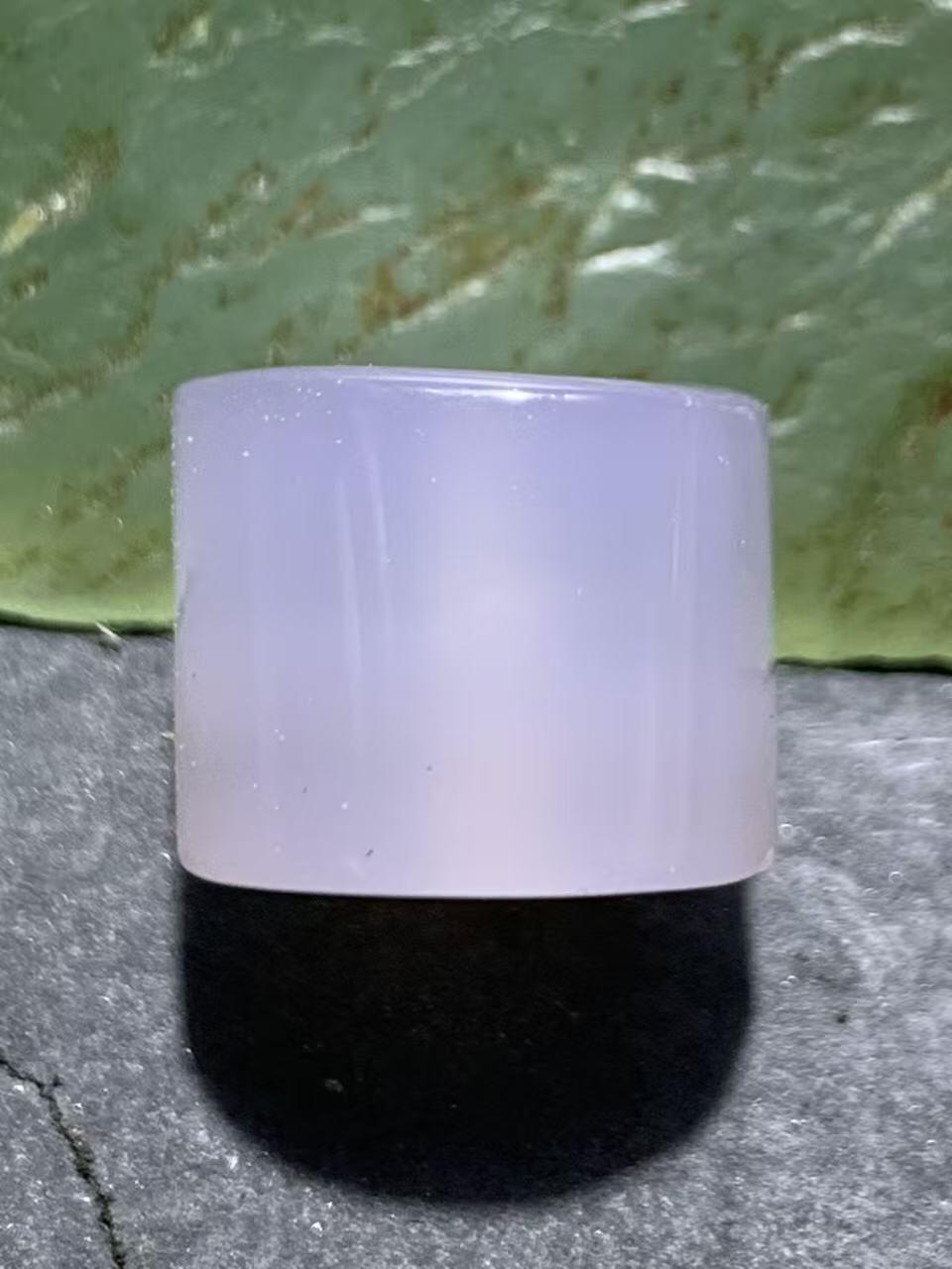 荔枝冻玛瑙老形通货随形桶珠一个，