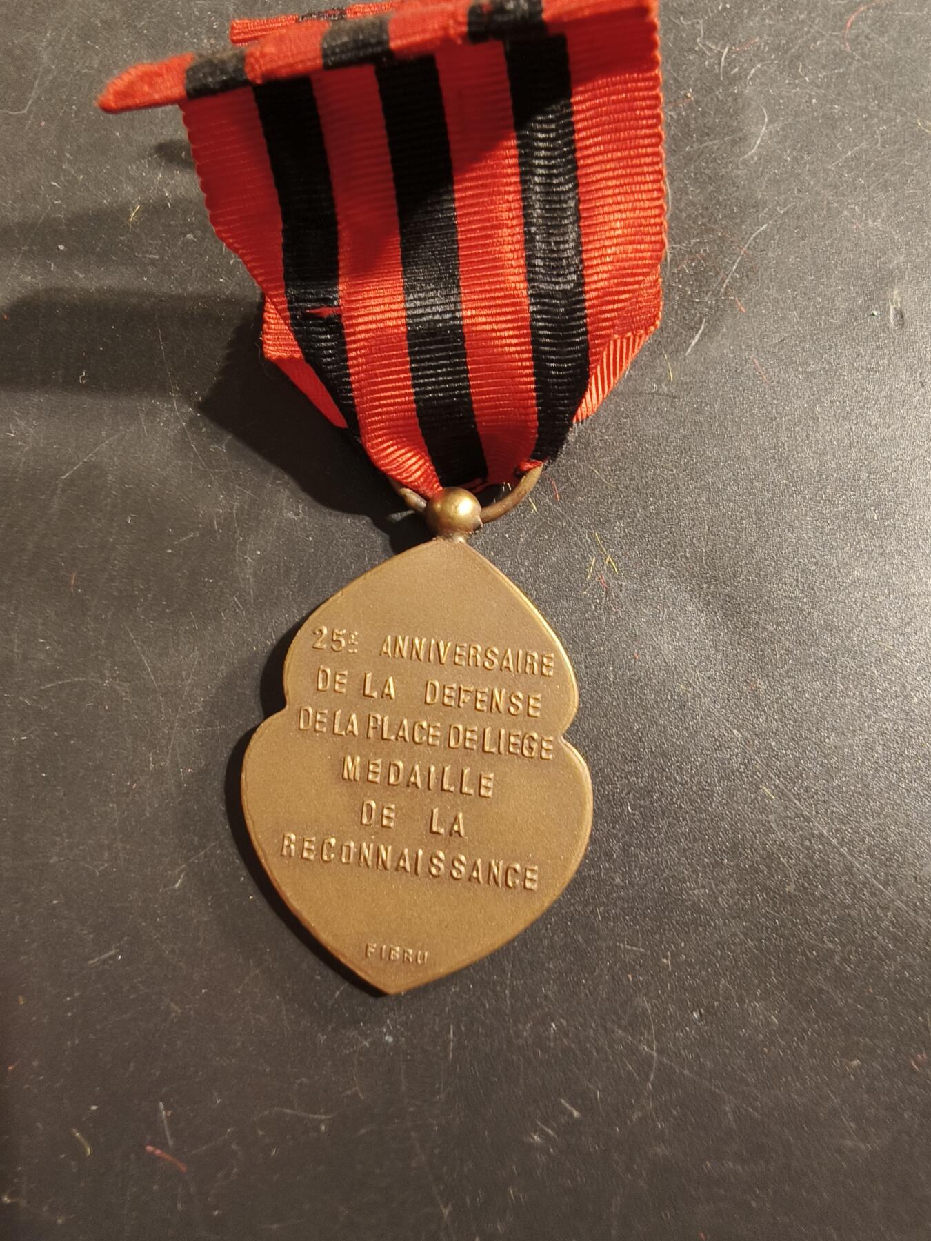 老王徽章第175期 比利时一战列日战役25周年纪念章