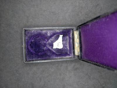 凯旋世界勋赏（第21期冬季大拍）（欢迎送拍）（对拍品有疑问请询问客服，不接受到手刀，出价默认拍品品相。请认真阅读拍卖规则！出价默认已认可！）（收到货请录制开箱视频，无视频概不处理问题。） - 白叶空盒