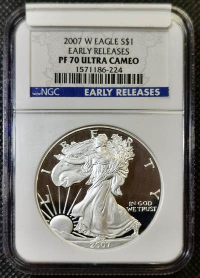 “甄选寰宇 · 臻藏岁华”新年精品场（直播拍卖）-甄臻铺-世界币章拍卖（第47期）送拍享返佣金等优惠多多 - NGC-PF70UC 美国2007年W厂行走女神一元，满分无瑕